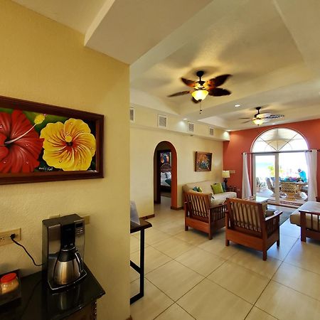 Blue Parrot Beach House And Villas ฮอปกินส์ ภายนอก รูปภาพ